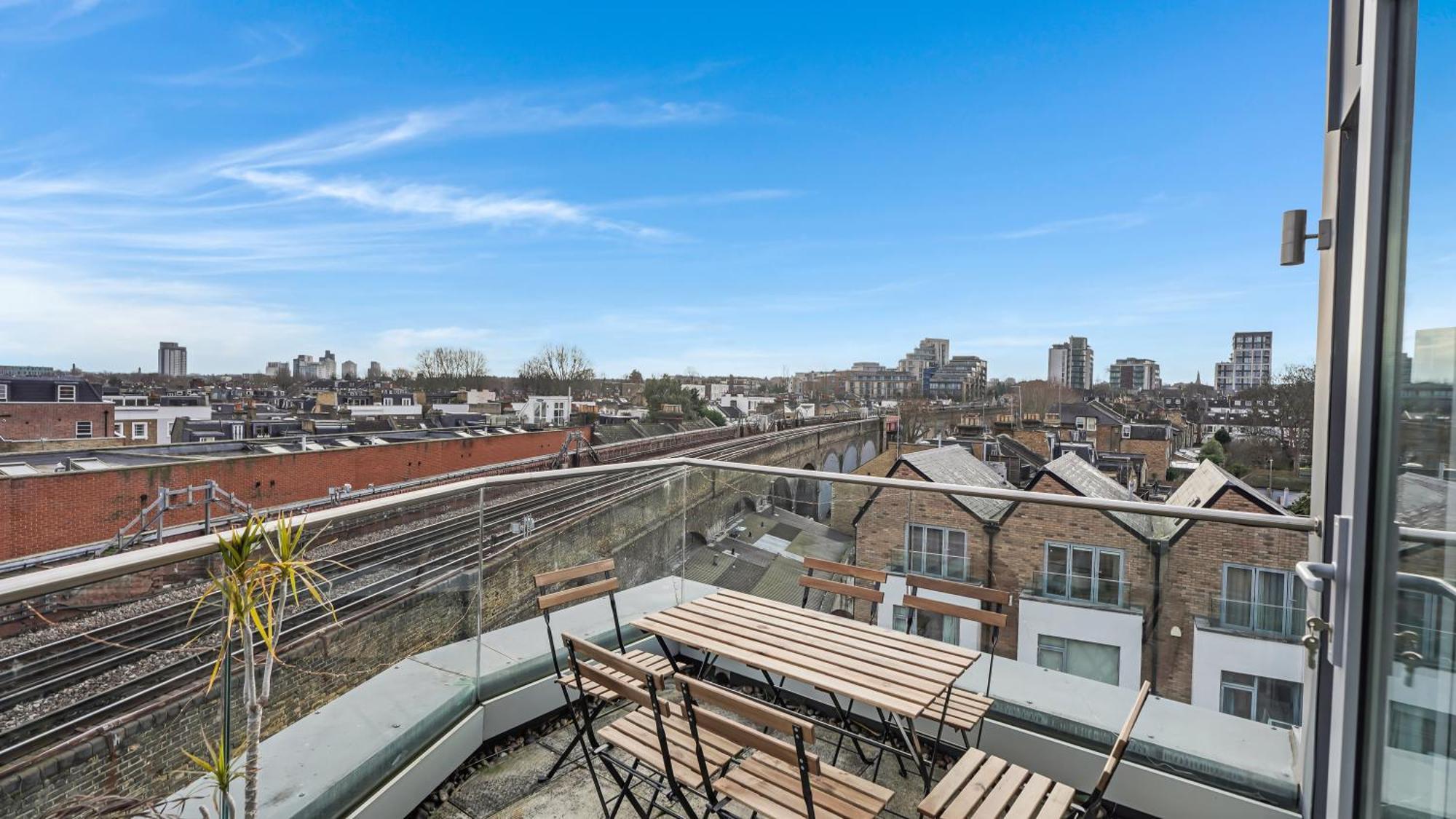 Modern And Spacious Penthouse Apartment In Putney With Free Parking London Exterior foto